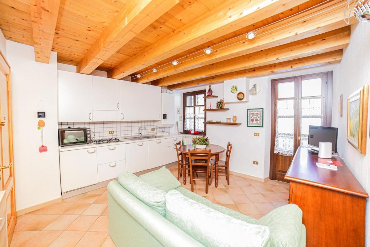 Casa Dei Larici 300M From Piste Apartment เกรสโซเนย์-ลา-ตรีนีเต ภายนอก รูปภาพ